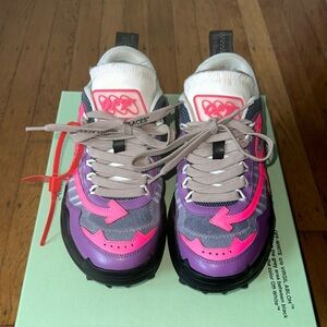 Off-White Chunky Sole Odsy 1000 Sneakers